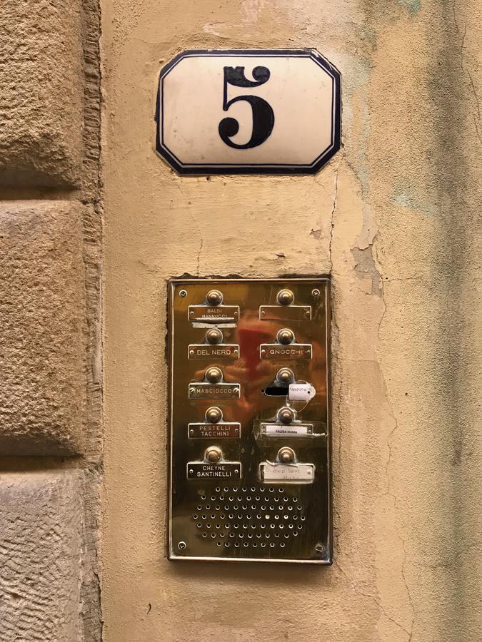 Authentic Flat In The City Center Florence Ngoại thất bức ảnh